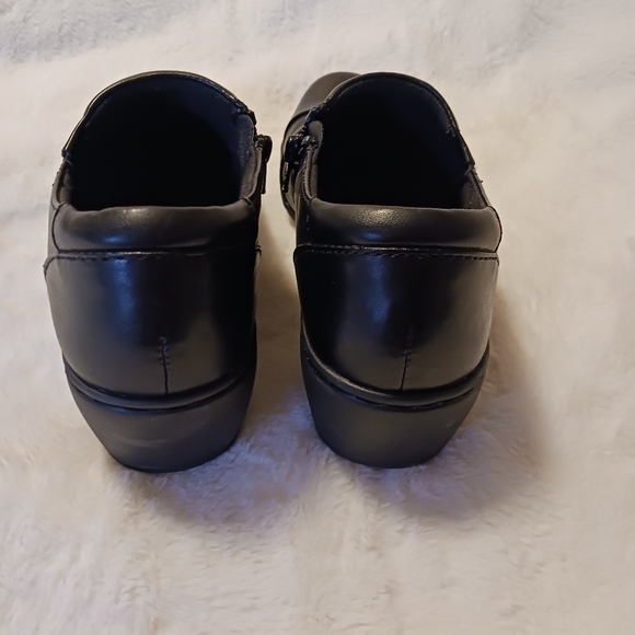 Clark's Clogs - Picture 4 of 5